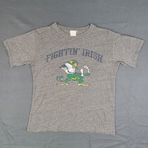 Vintage Notre Dame Fightin Irish Single Stitch T-Shirt Mens Small Gray Spell Out